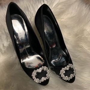 Audrey Brooke lightly worn pumps